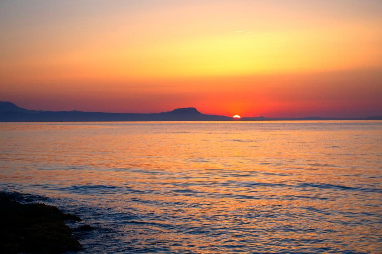 Thalasses Adelianos Kampos Esterno foto